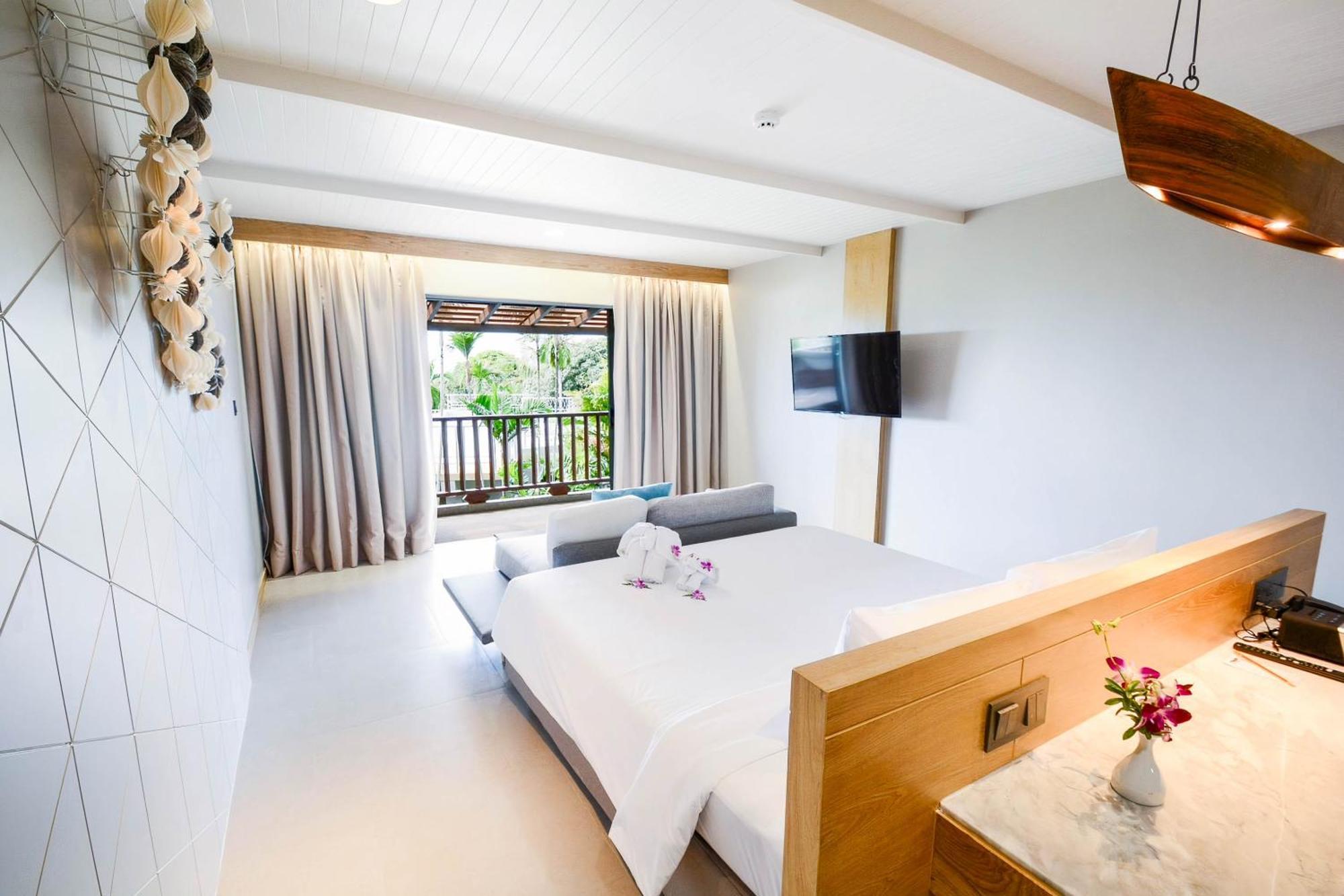 Andaman Cannacia Resort & Spa - Sha Extra Plus Ката-Бич Экстерьер фото Deluxe Pool Access